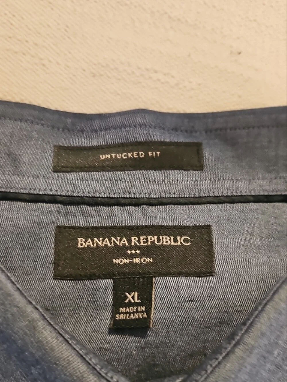 Banana Republic Men's Chambray Button-Down Shirt in Heathered Blue